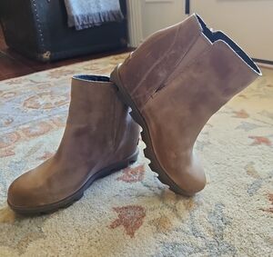 Sorel Tan Ankle Boots